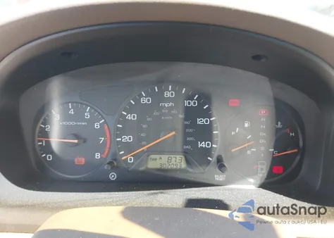 2000 Honda Accord 2.3 Lx from USA, damaged, VIN 1HGCG5645YA148992